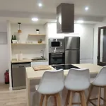 102a Moderno 2 * Gijón